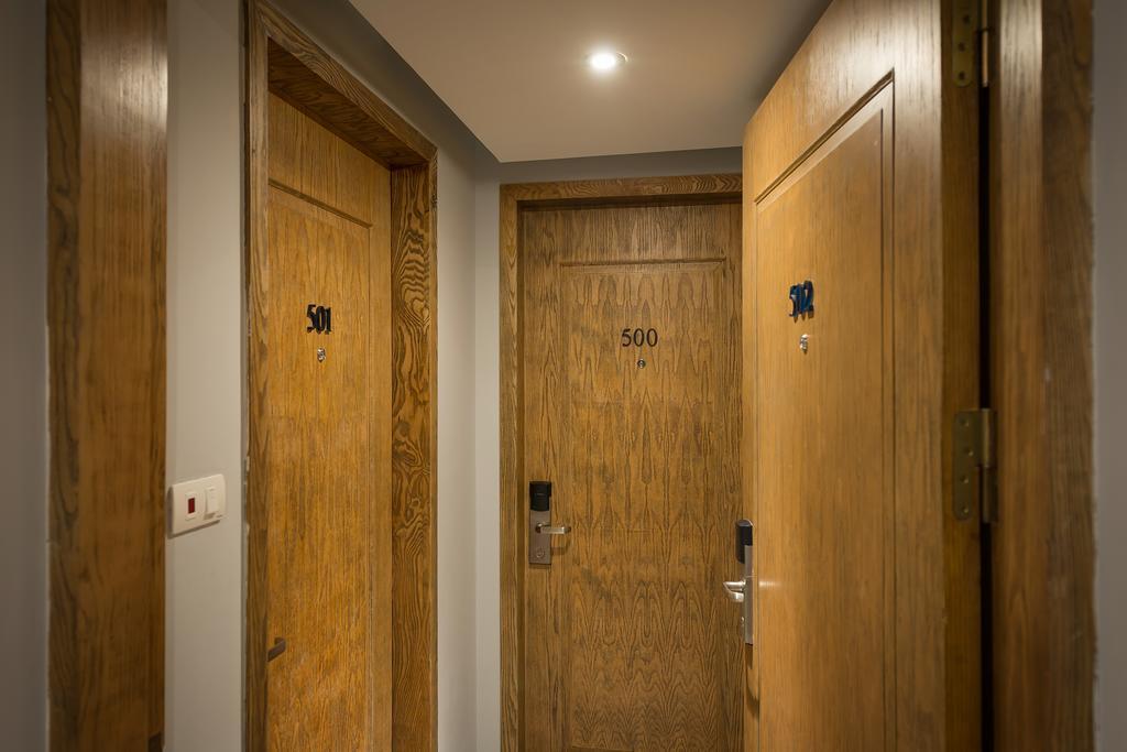 Bespoke Trendy Hotel Ханой Экстерьер фото