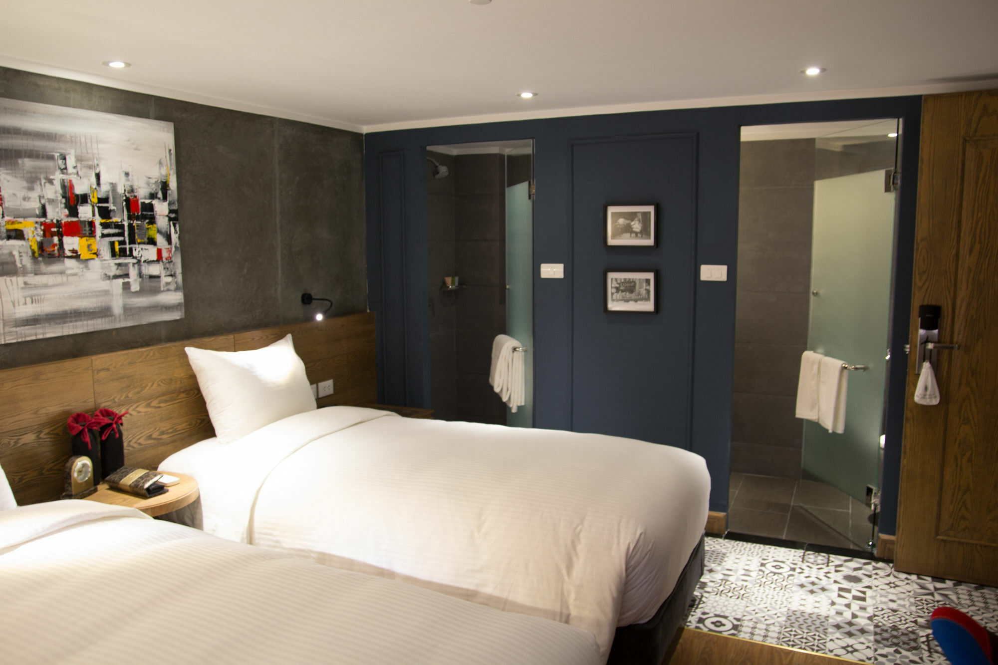 Bespoke Trendy Hotel Ханой Экстерьер фото